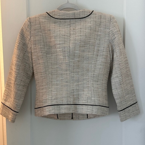 White House Black Market Cream Blazer with Black Accents - Picture 4 of 6